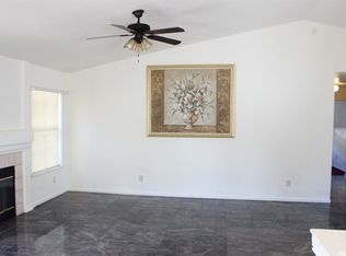11 Lauderdale Ct, Sacramento, CA 95838