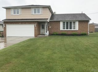 33 Park Ave, Depew, NY 14043