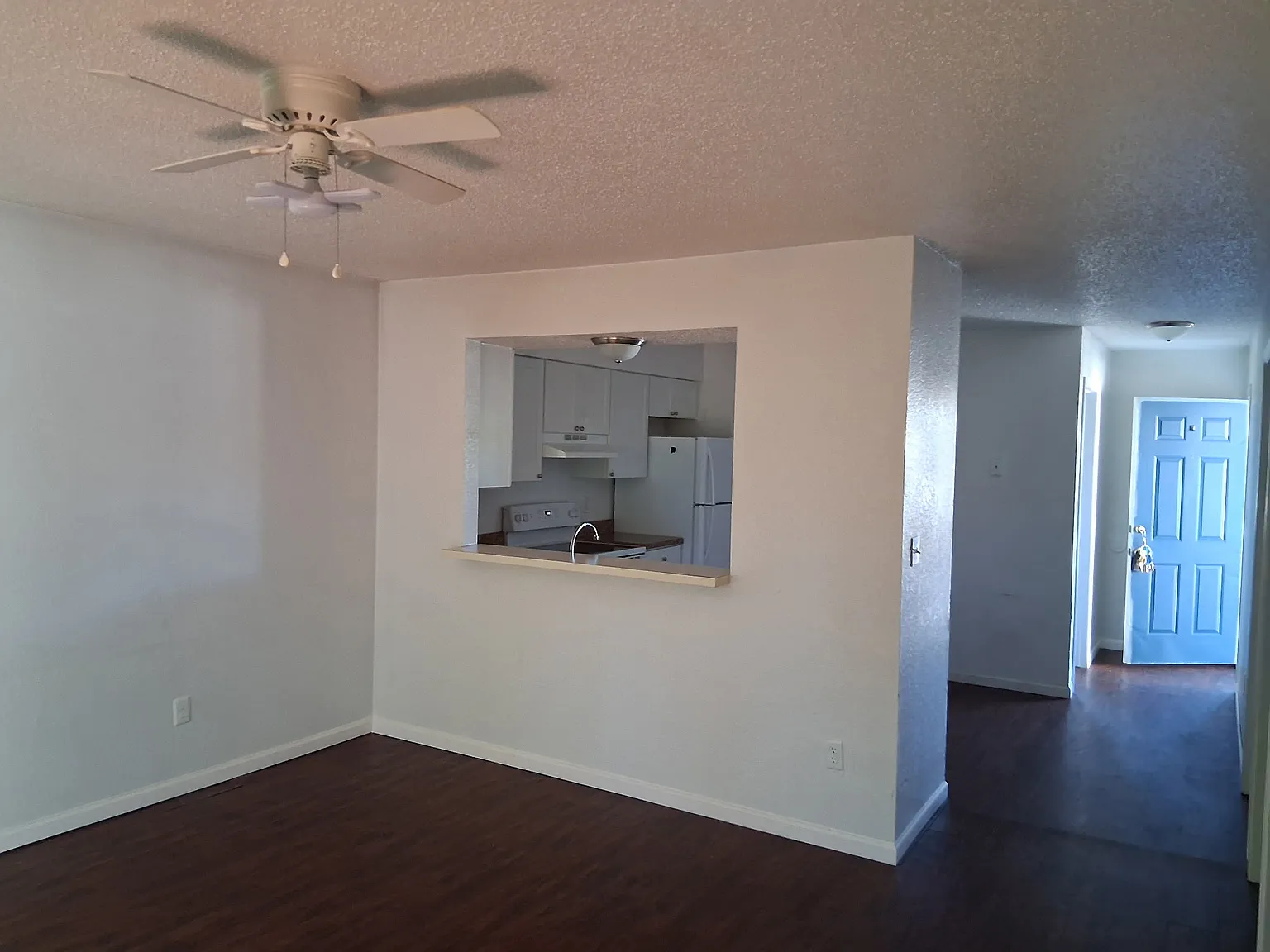 3 bed, 1000 sqft, $995 — Photo 1