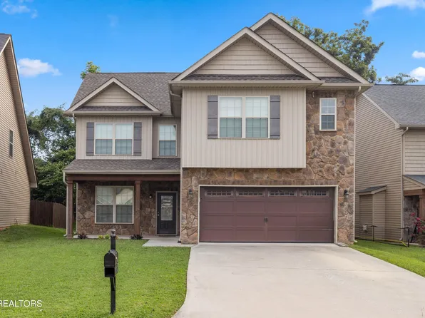 1212 Dark Creek Ln, Knoxville, TN 37932