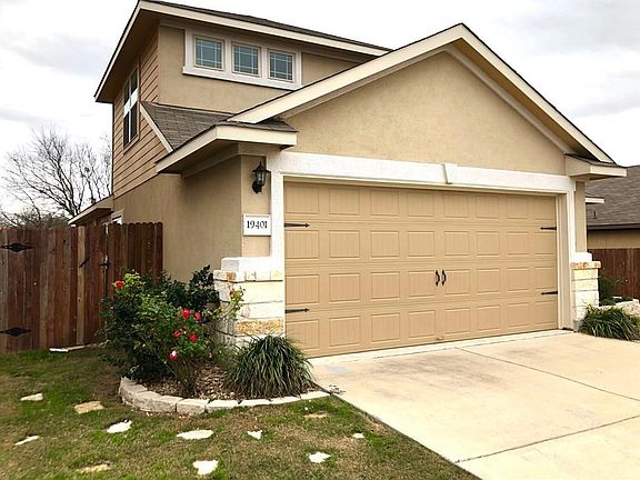 2nd image of 19401 Nicole Ln