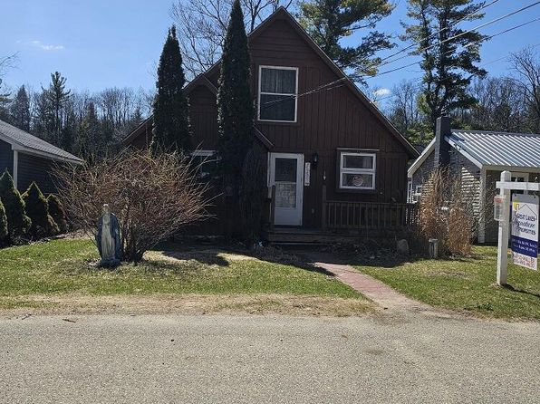 1630 E Gardner Ave, Newaygo, MI 49337