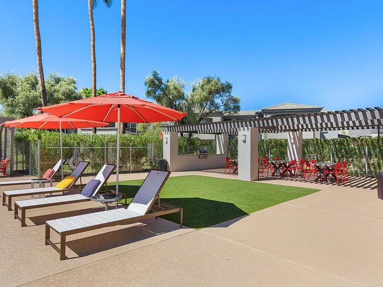 Luxe at Ocotillo — Photo 16
