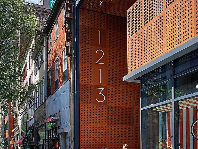 1213 Walnut-Spring_ext d
