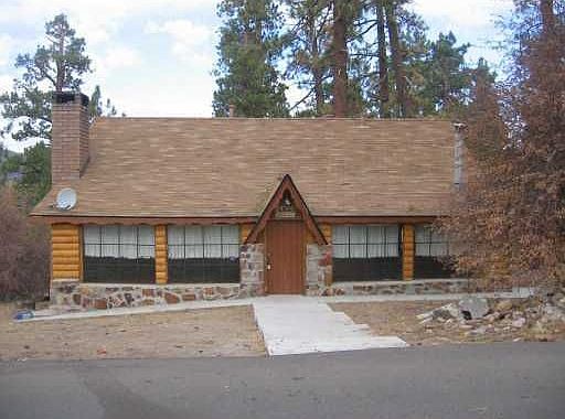 2nd image of 40078 Hillcrest Dr