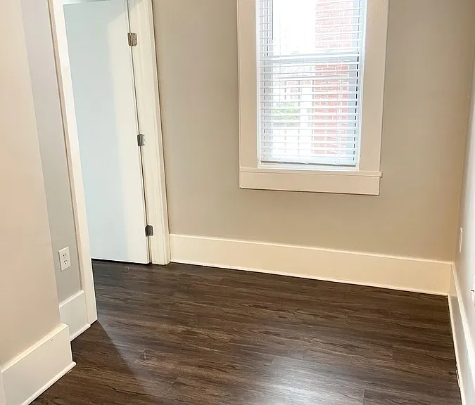 340 Saint Clair Ave #208 — Photo 3
