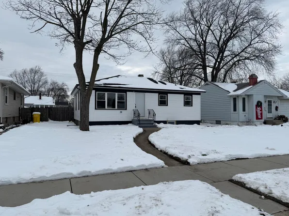 714 N Rensselaer St, Griffith, IN 46319