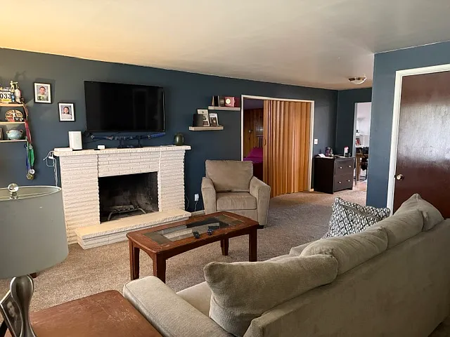 206 Robart Ln — Photo 1
