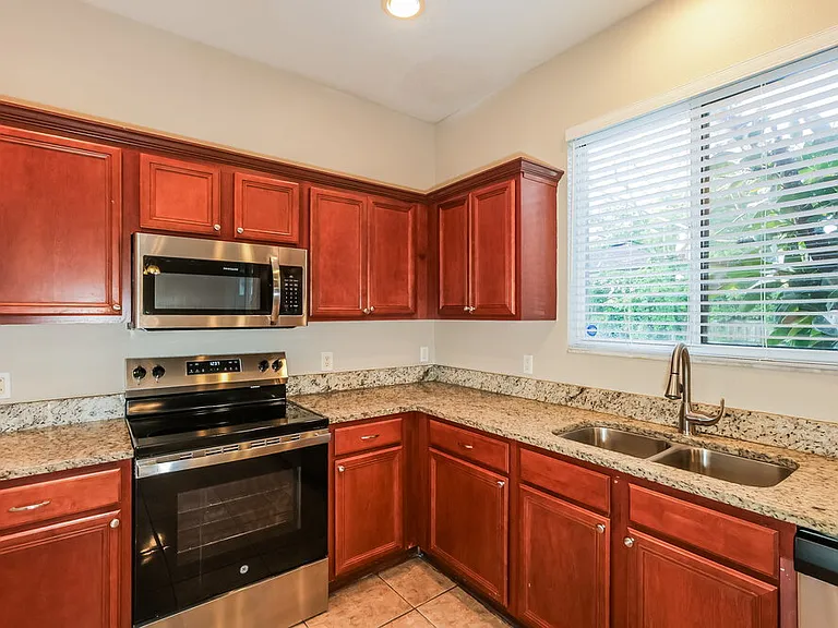 11813 Mango Groves Blvd — Photo 8