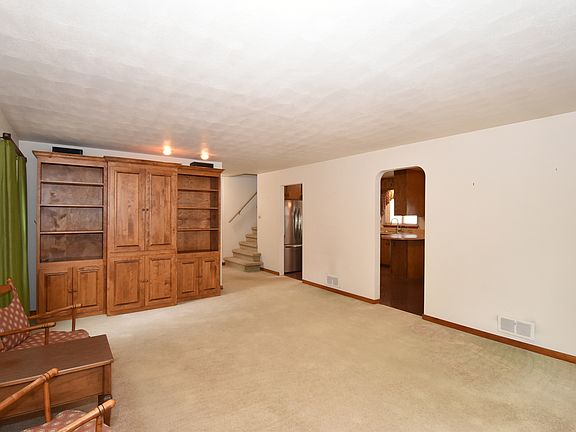 5th image of 203 N Martin Ave