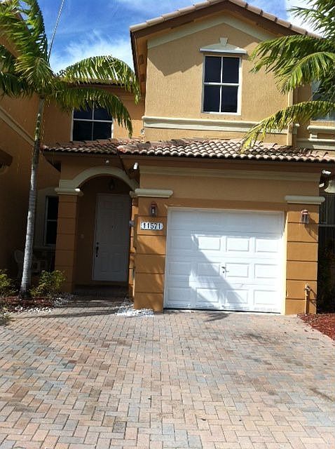 1st image of 11571 NW 76th St