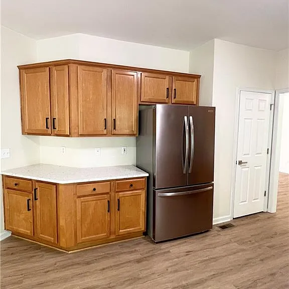350 Laurel Glen Xing — Photo 12