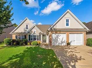 2463 Walnut Tree Ln, Buford, GA 30519