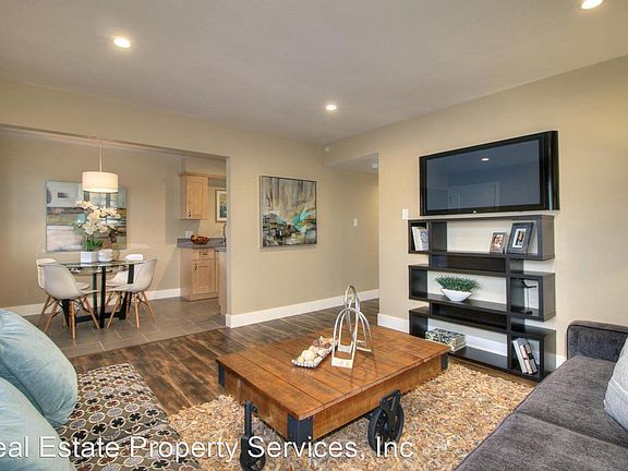 5th image of 155 Patricia Ln APT 3