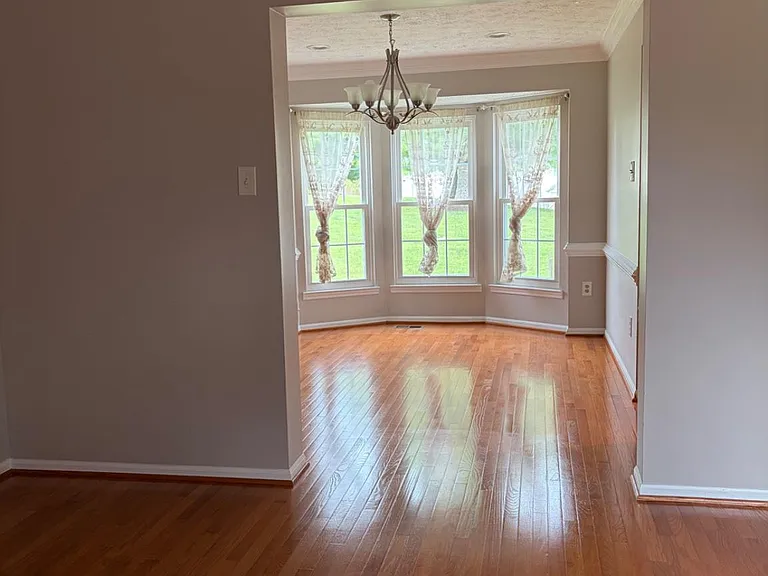 2117 Cross Trails Rd — Photo 9