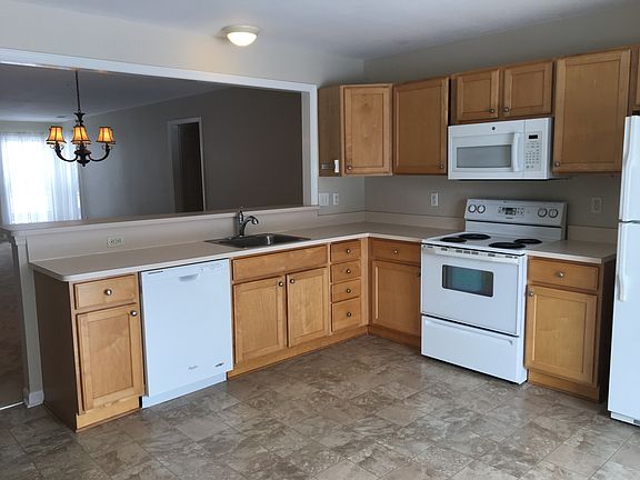 4th image of 28251 Carlton Way Dr #1