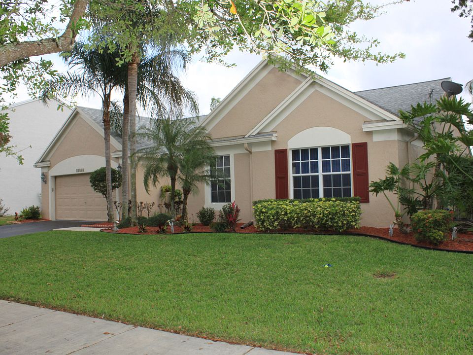 1st image of 10160 Grove Ln