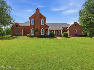38 Greystone Dr, Madison, MS 39110