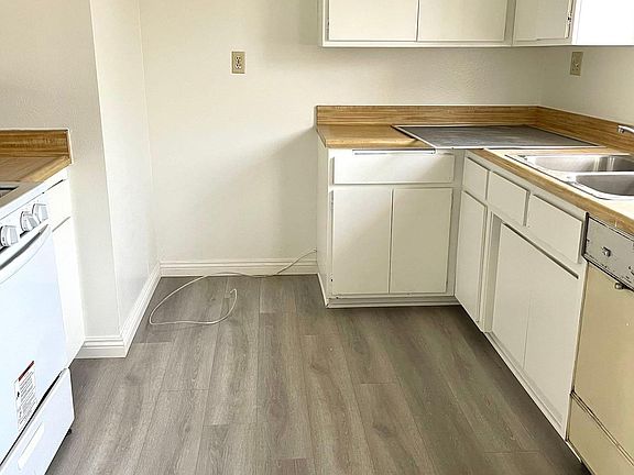4th image of 809 S Stoneman Ave #E