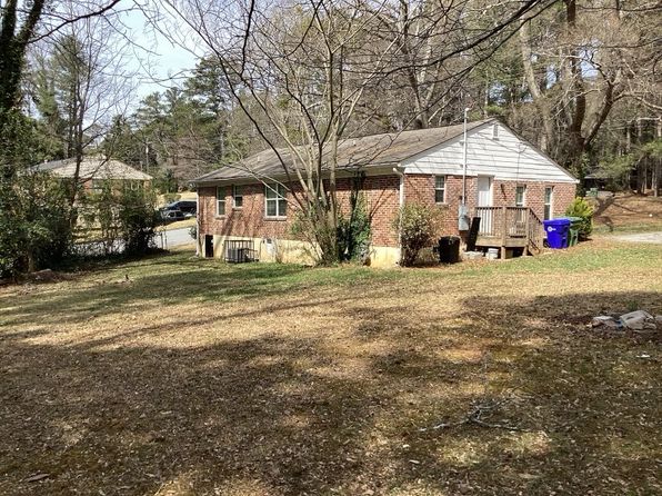 3264 Benjamin E Mays Dr SW