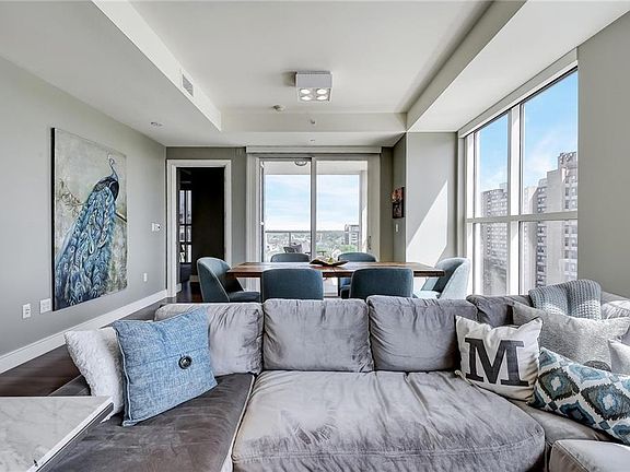 4th image of 98 San Jacinto Blvd #708