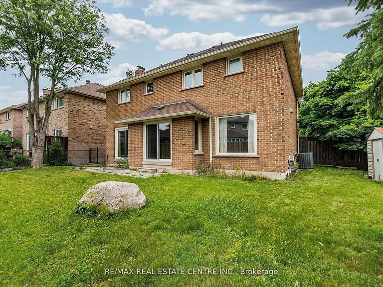 1134 Deer Run — Photo 2