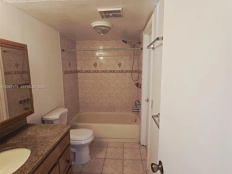 580 NW 114th Ave #201 — Photo 4