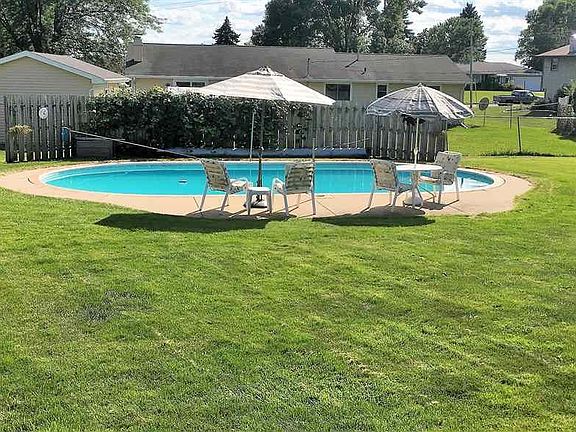 36' x 20' in-ground swimming pool that is 3' deep on each end and 5' in the middle