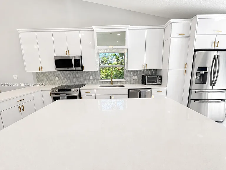 12484 SW 1st St — Photo 11