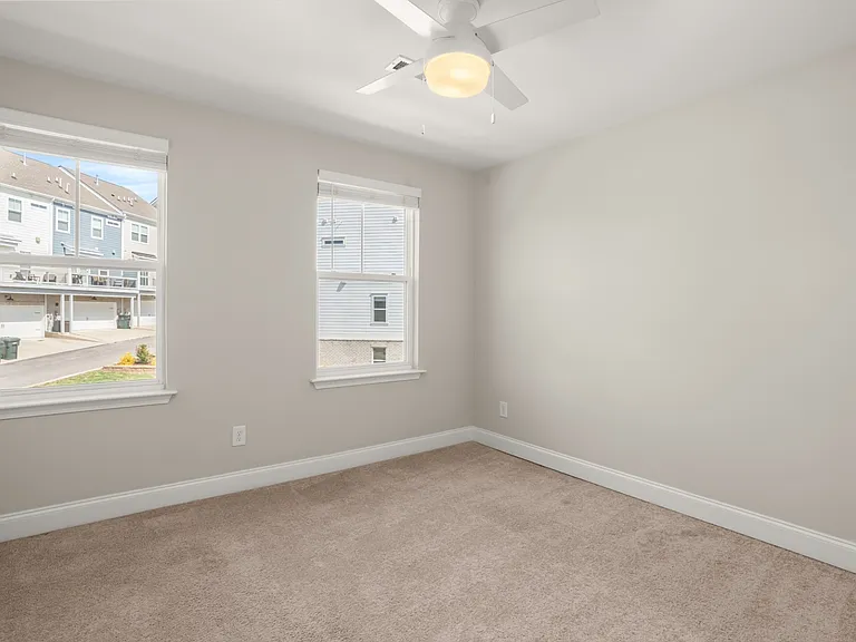 134 Buckfast Ln — Photo 17