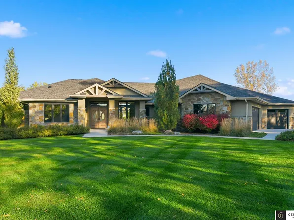 1903 Mallard View Cir, Papillion, NE 68046