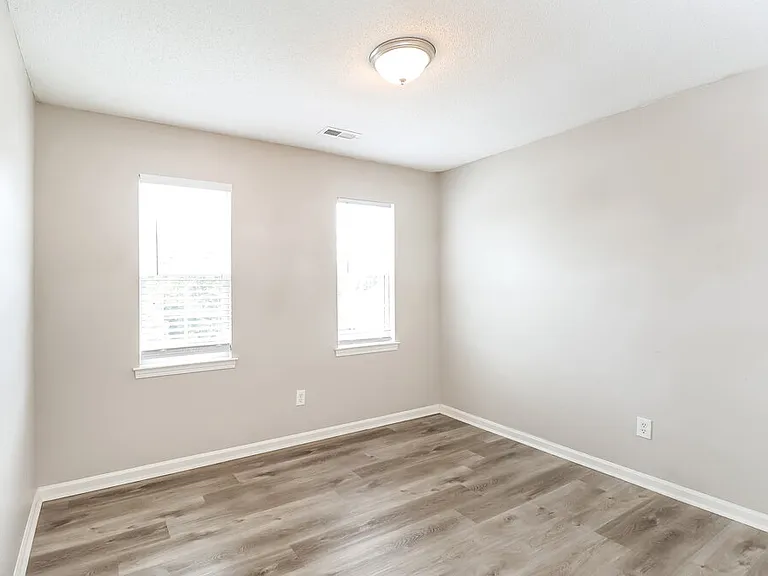 2909 Dairywood Ln — Photo 14