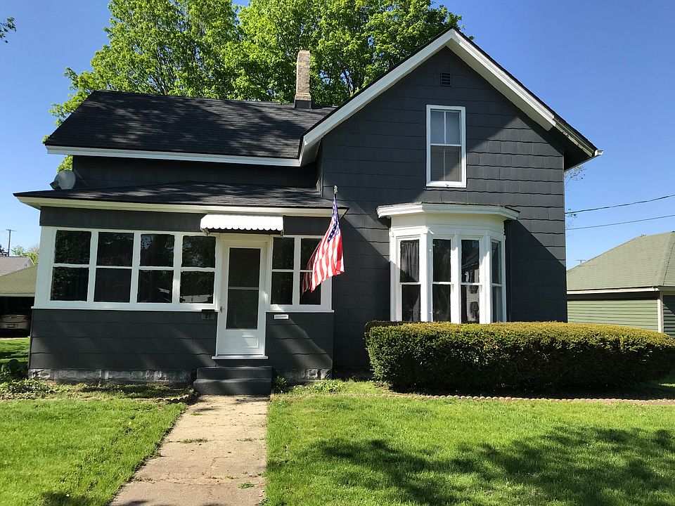1st image of 71 Centennial Ave E