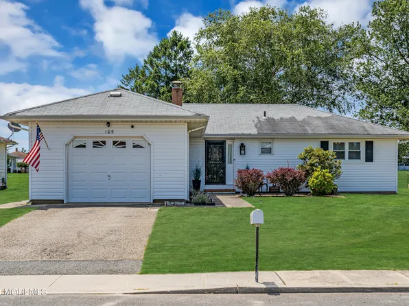 105 Bonaire Drive, Toms River, NJ 08757