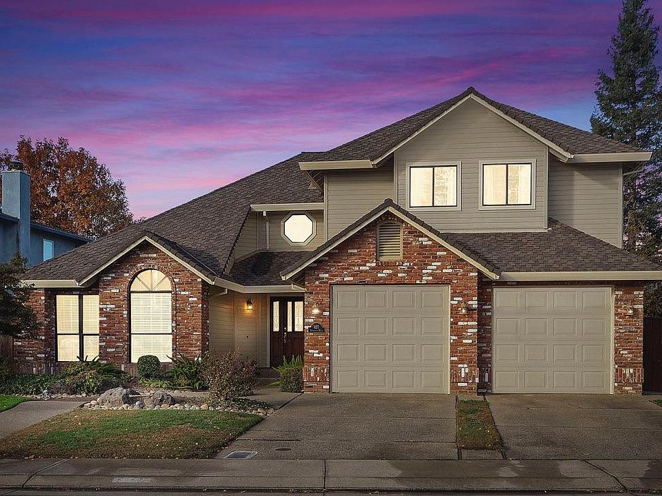 1st image of 427 Applewood Dr