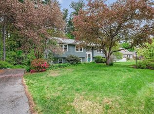 9 Sunrise Dr, Hudson, NH 03051