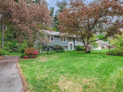 9 Sunrise Dr, Hudson, NH, 03051