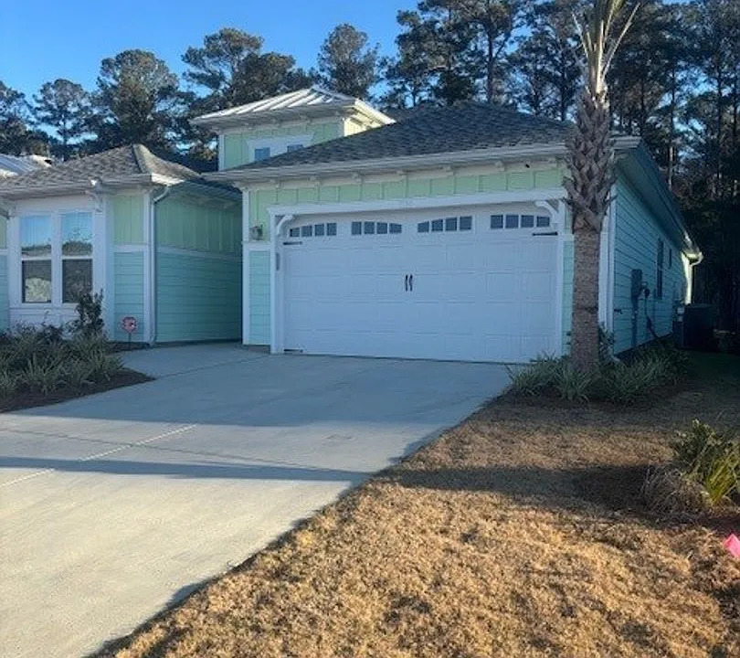 1120 Tropics Ave