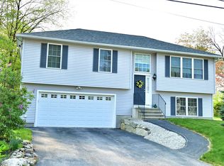 23 Coaker Ave, Hooksett, NH 03106