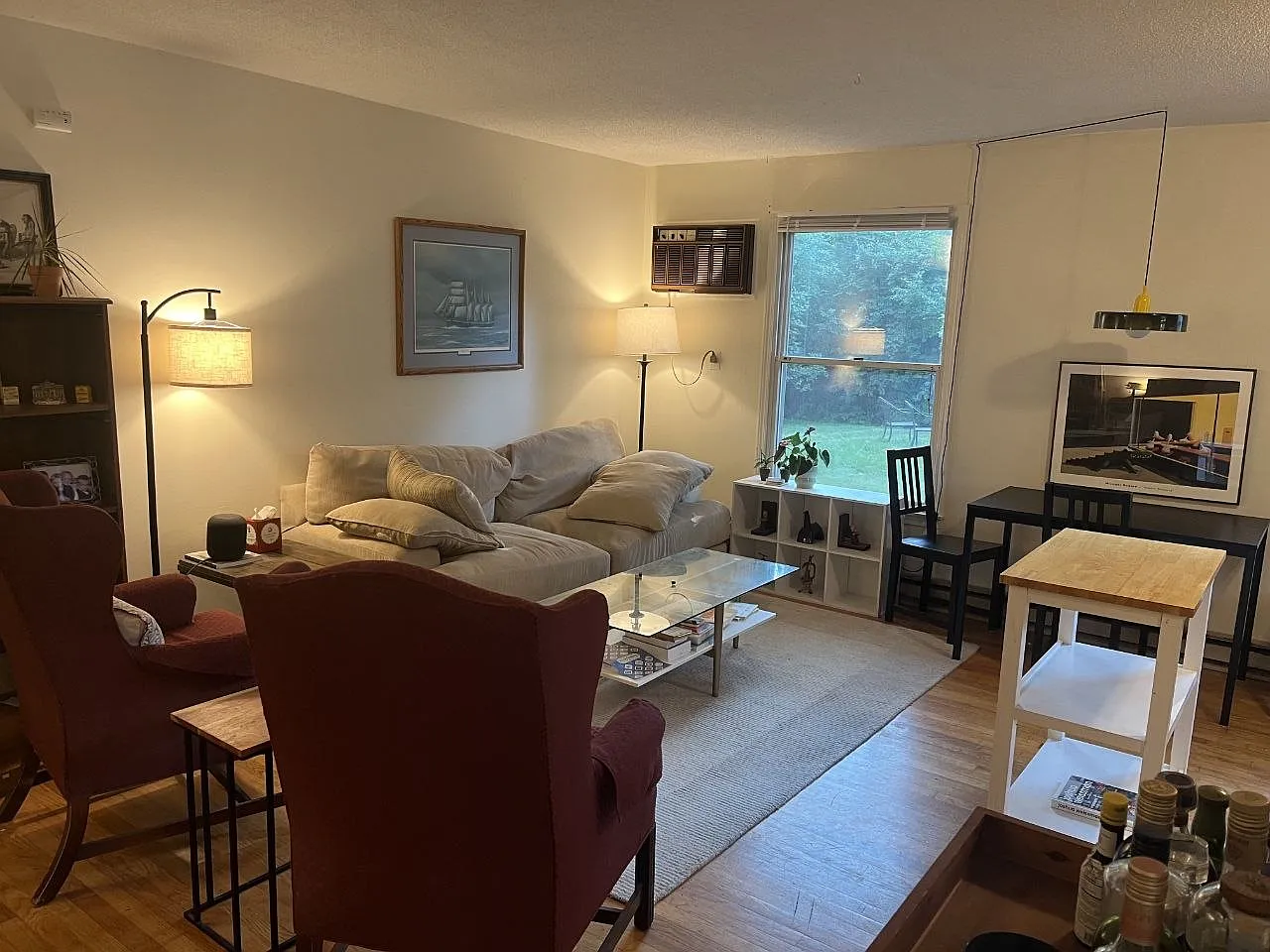 1 bed, 800 sqft, $1,375 — Photo 4