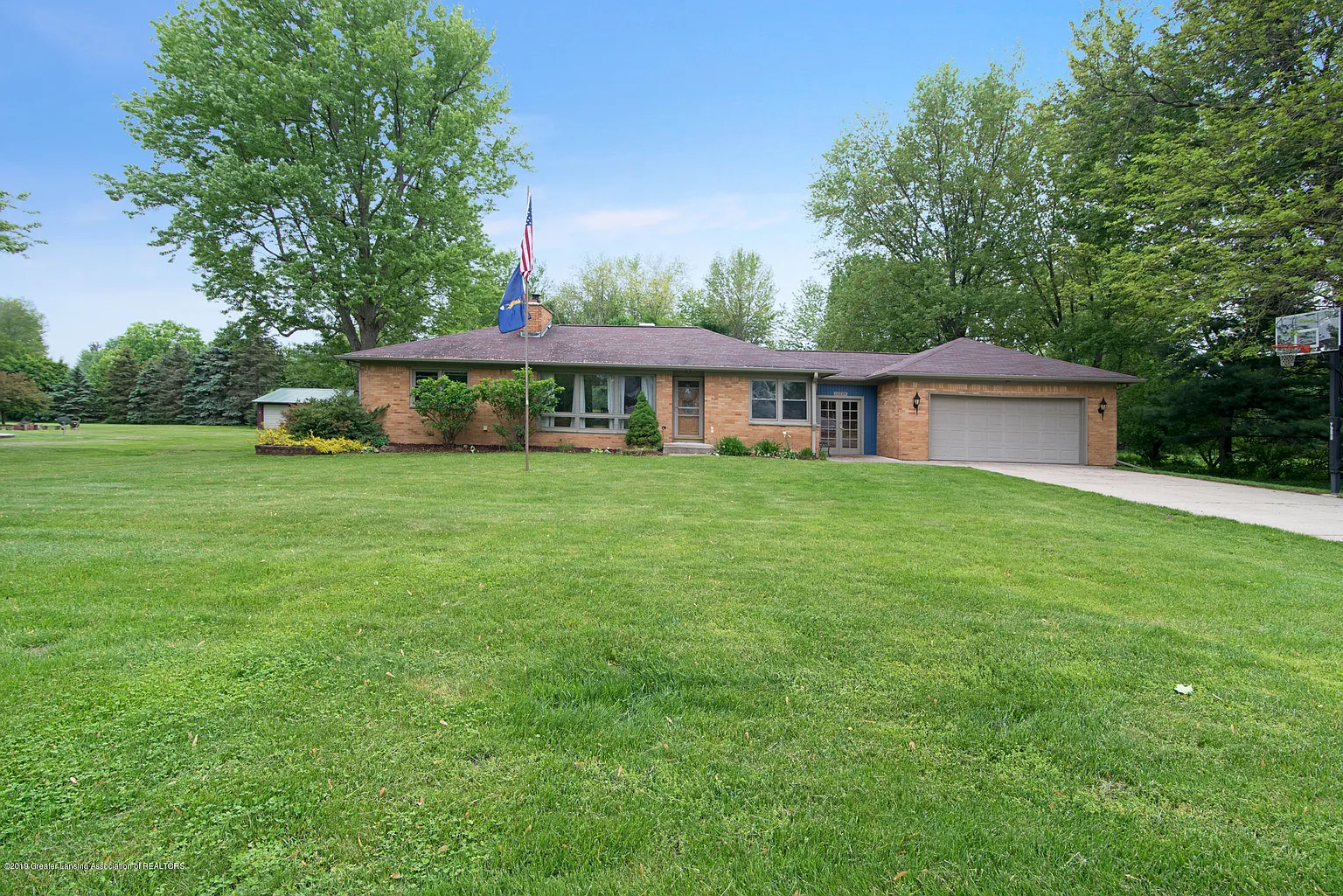 12229 W Greenfield Rd photo 1