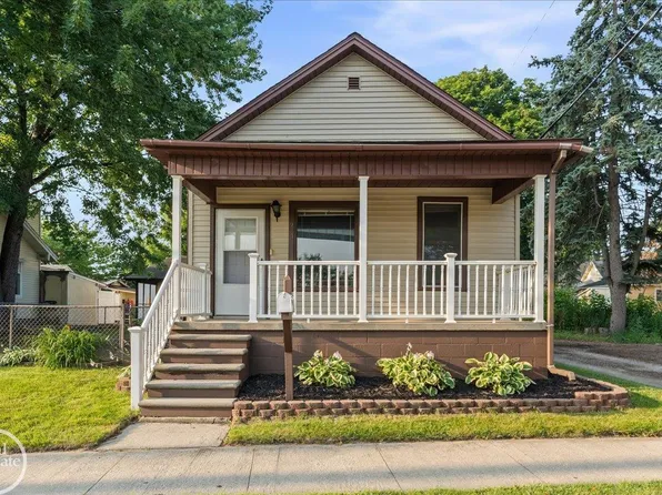 910 State St, Port Huron, MI 48060