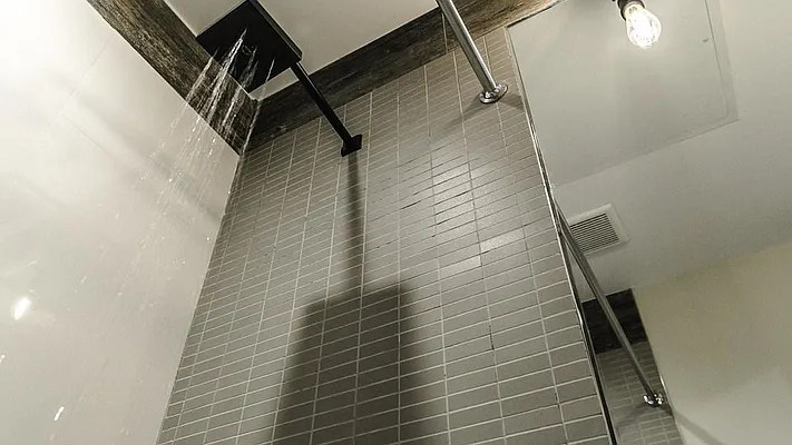 Rented by Nooklyn NYC LLC | media 46