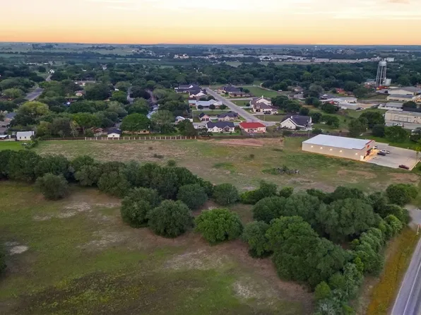Us Highway 90a, Shiner, TX 77984