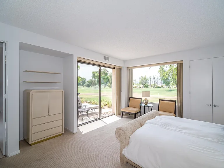 645 Hospitality Dr — Photo 11