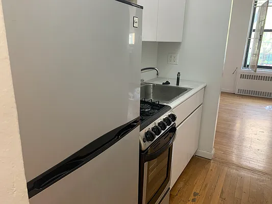 Rented by Prince Real Estate Associates LLC | media 9