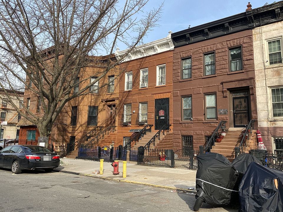 1st image of 497 Bainbridge St