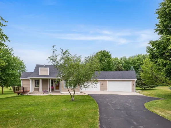 N6015 Killdeer Ln, Green Lake, WI 54941