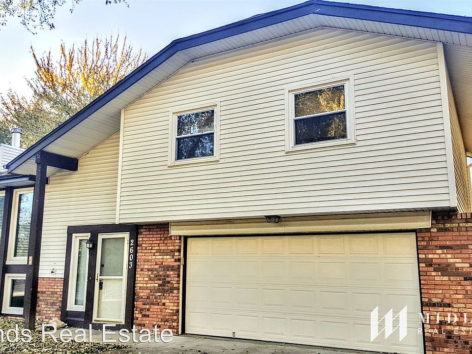 1st image of 2603 Jack Pine St