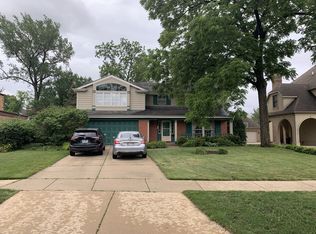 210 E May St, Elmhurst, IL 60126